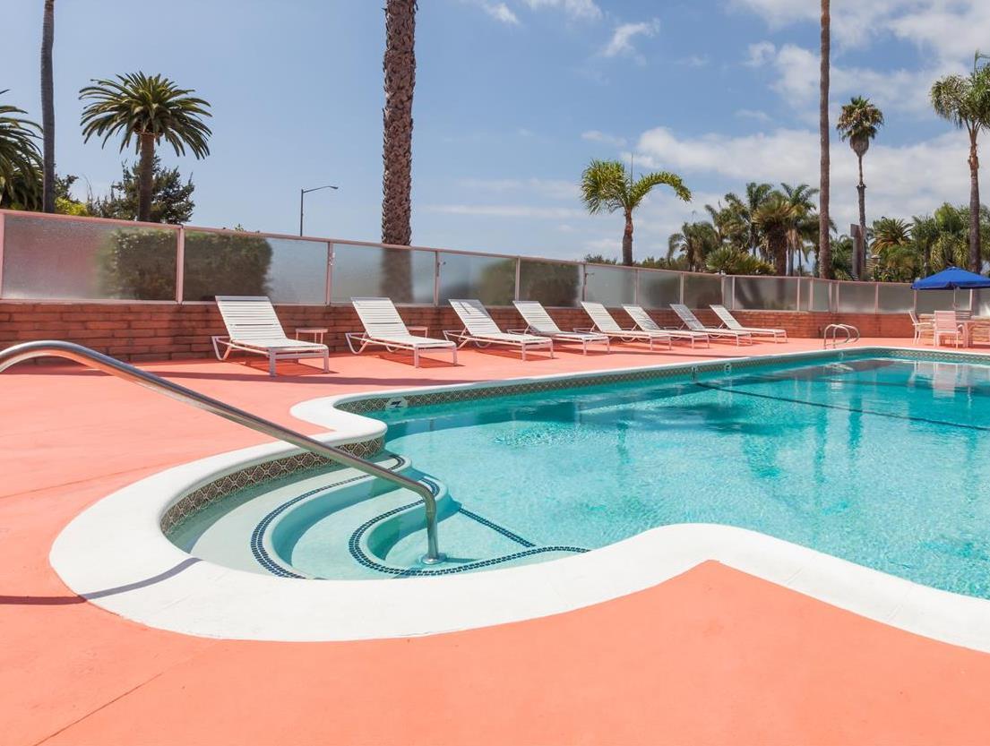 Hotel Super 8 By Wyndham Santa Barbara/Goleta Exterior foto