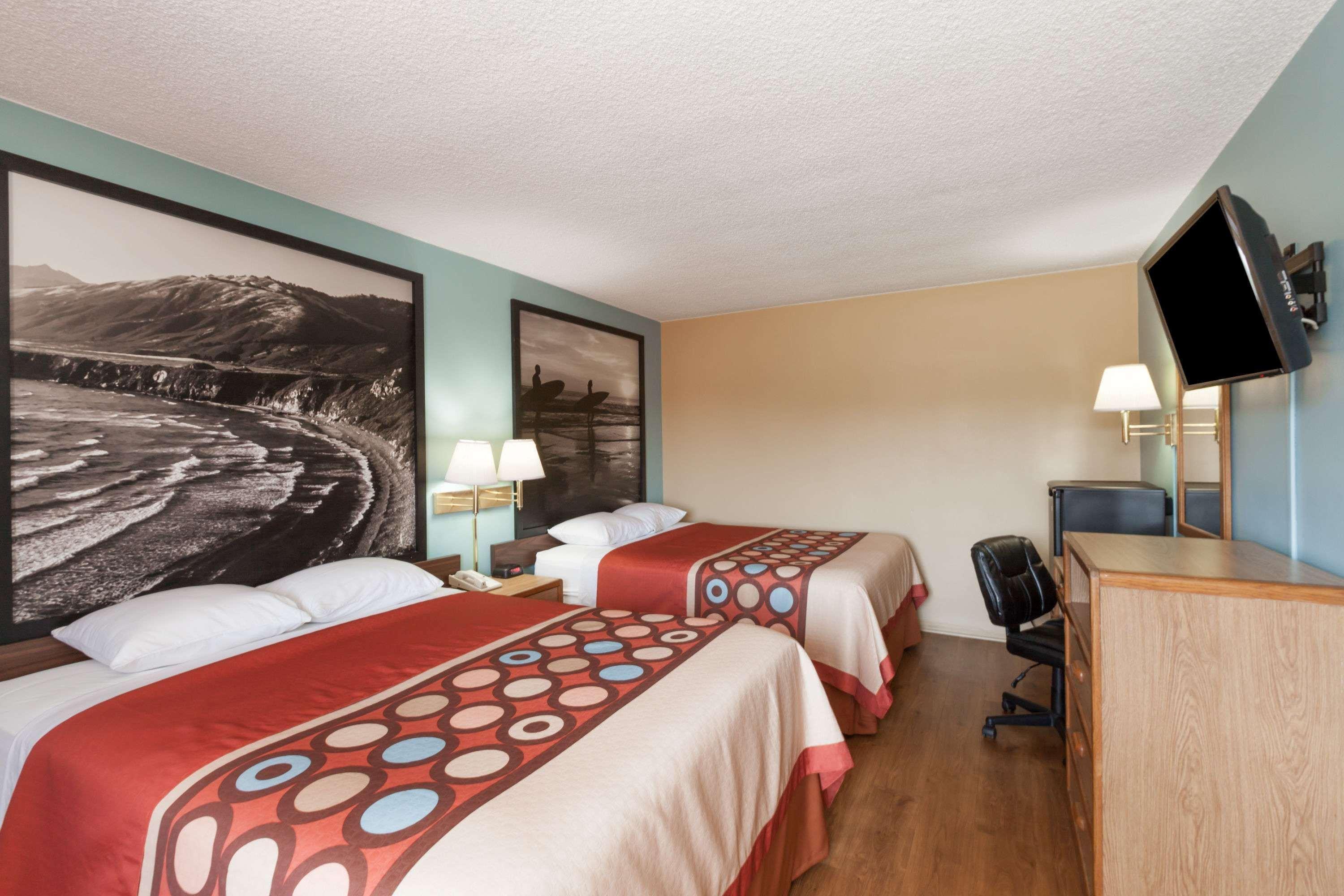 Hotel Super 8 By Wyndham Santa Barbara/Goleta Exterior foto