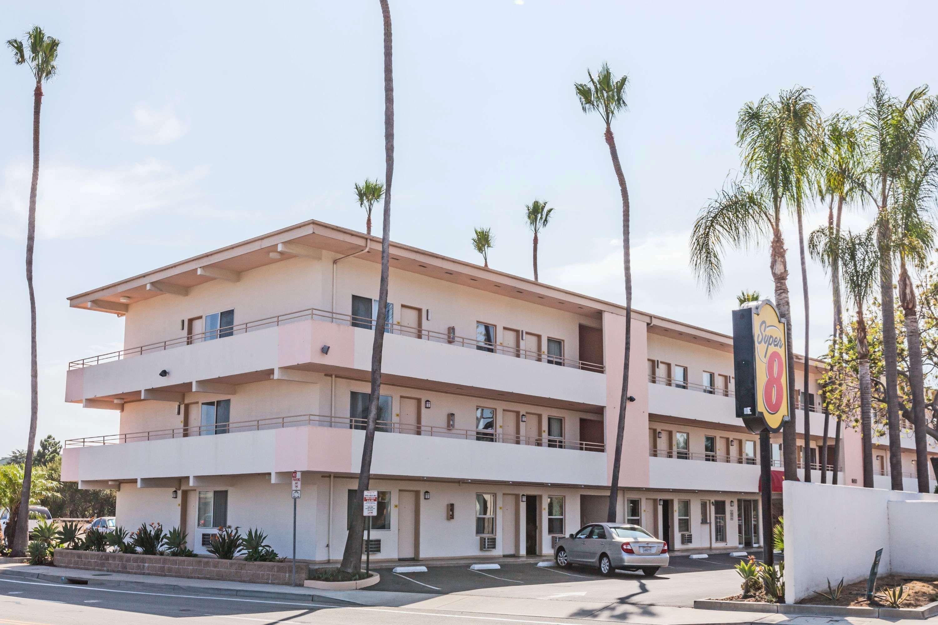 Hotel Super 8 By Wyndham Santa Barbara/Goleta Exterior foto